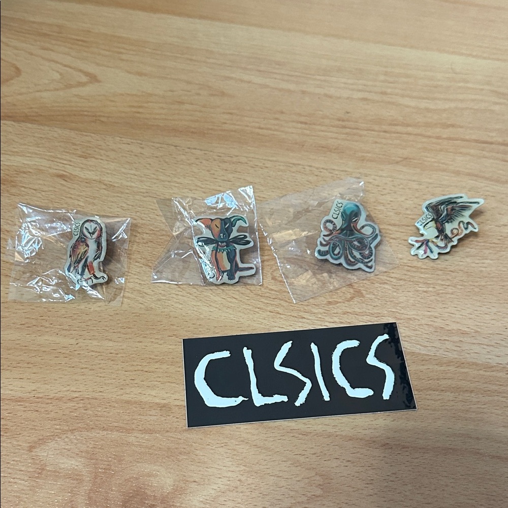Clsics Owl and Animal Pins with sticker